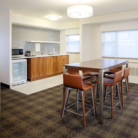 Doubletree By Hilton Hotel & Suites Pittsburgh Downtown Екстериор снимка