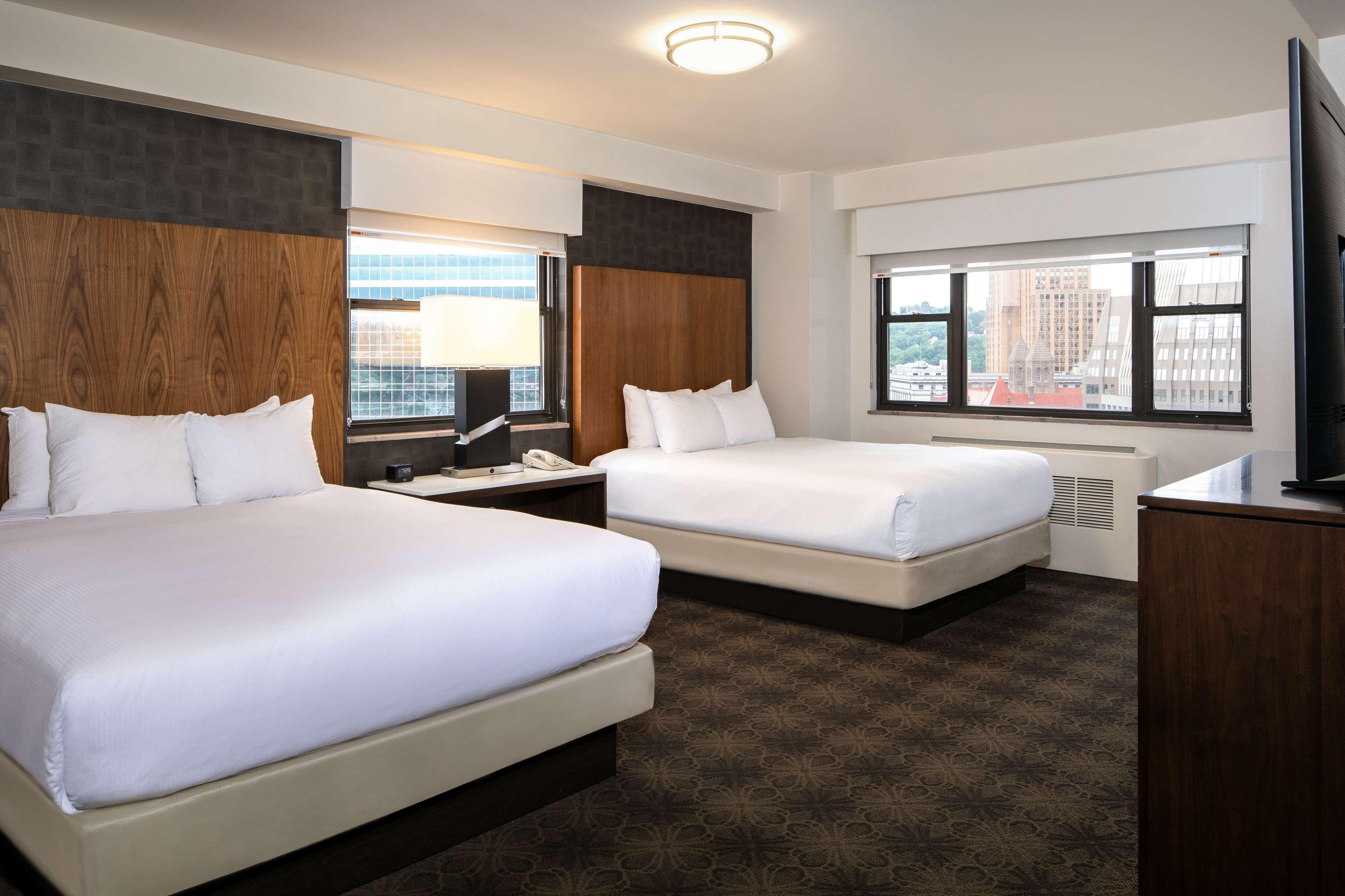 Doubletree By Hilton Hotel & Suites Pittsburgh Downtown Екстериор снимка